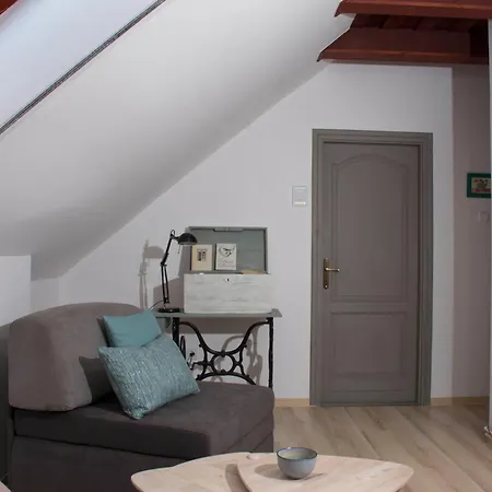 Demizson Apartamento Eger